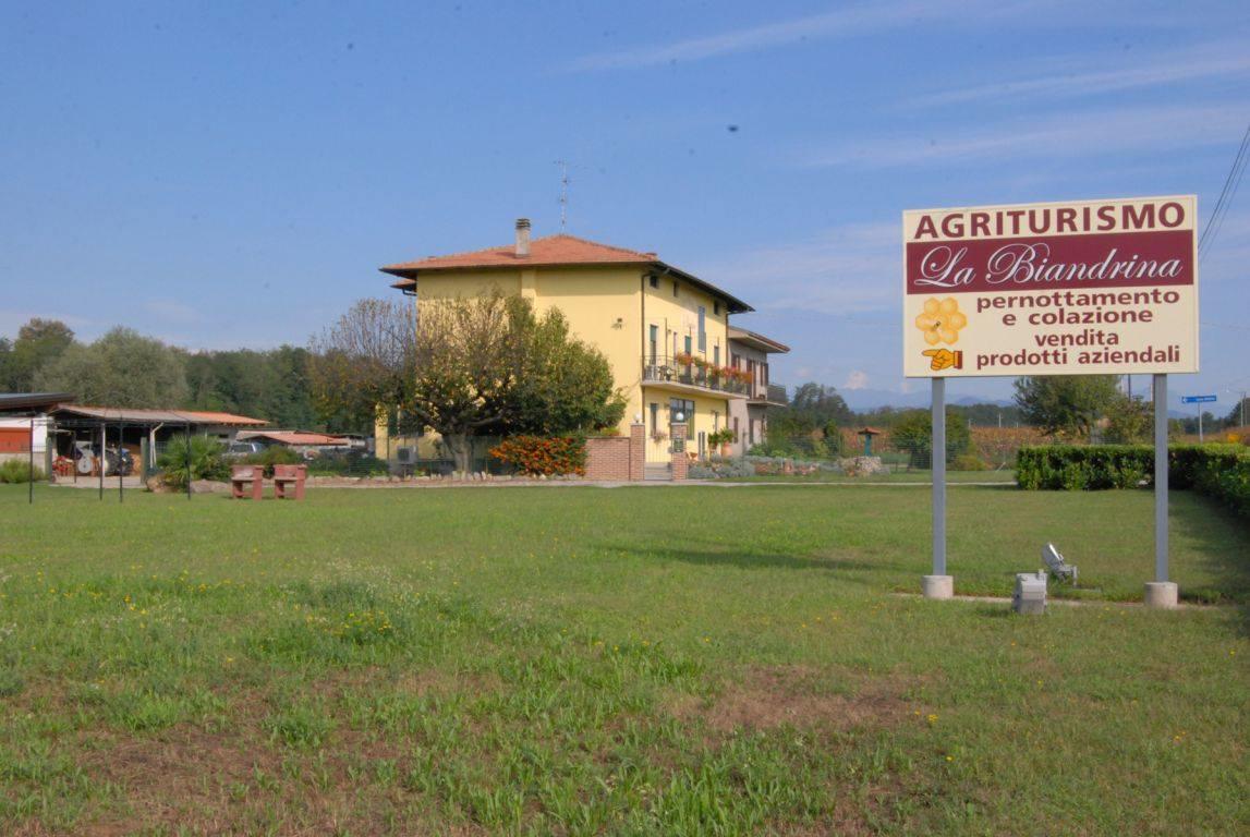 Agriturismo La Biandrina Carpignano Sesia Buitenkant foto